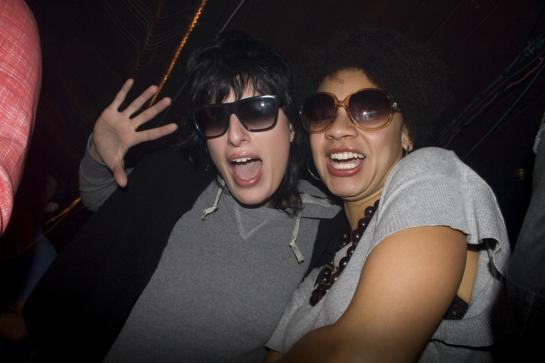 Simian Mobile Disco (VAN)