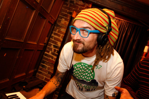 Banana Split Sundays @ Blue Dog Motel (MONTREAL)