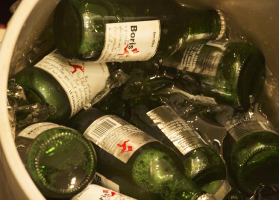 CARACTERISTIQUES: vernissage à la Galerie Push