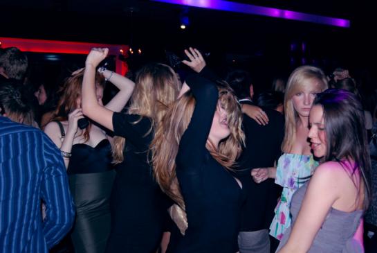 Defile Laws : Les Lois défilent au Time Supper Club