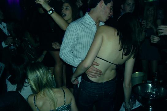 Defile Laws : Les Lois défilent au Time Supper Club