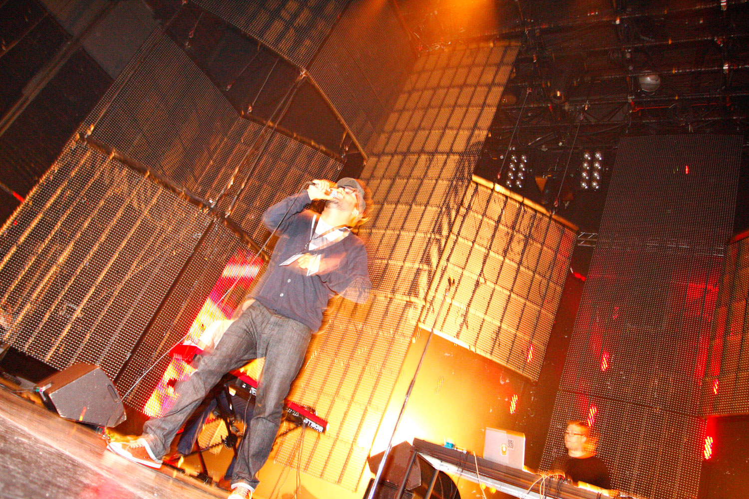 MUTEK Nocturne 4: they brought down the house @ Metropolis