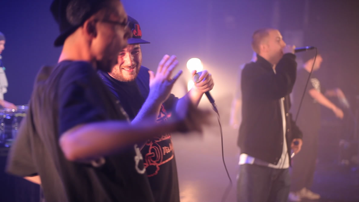 Manu Militari: soulever la foule au National