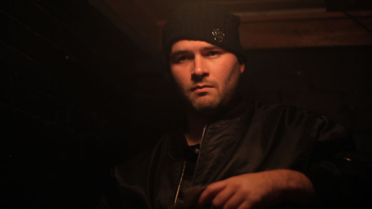 Manu Militari: soulever la foule au National