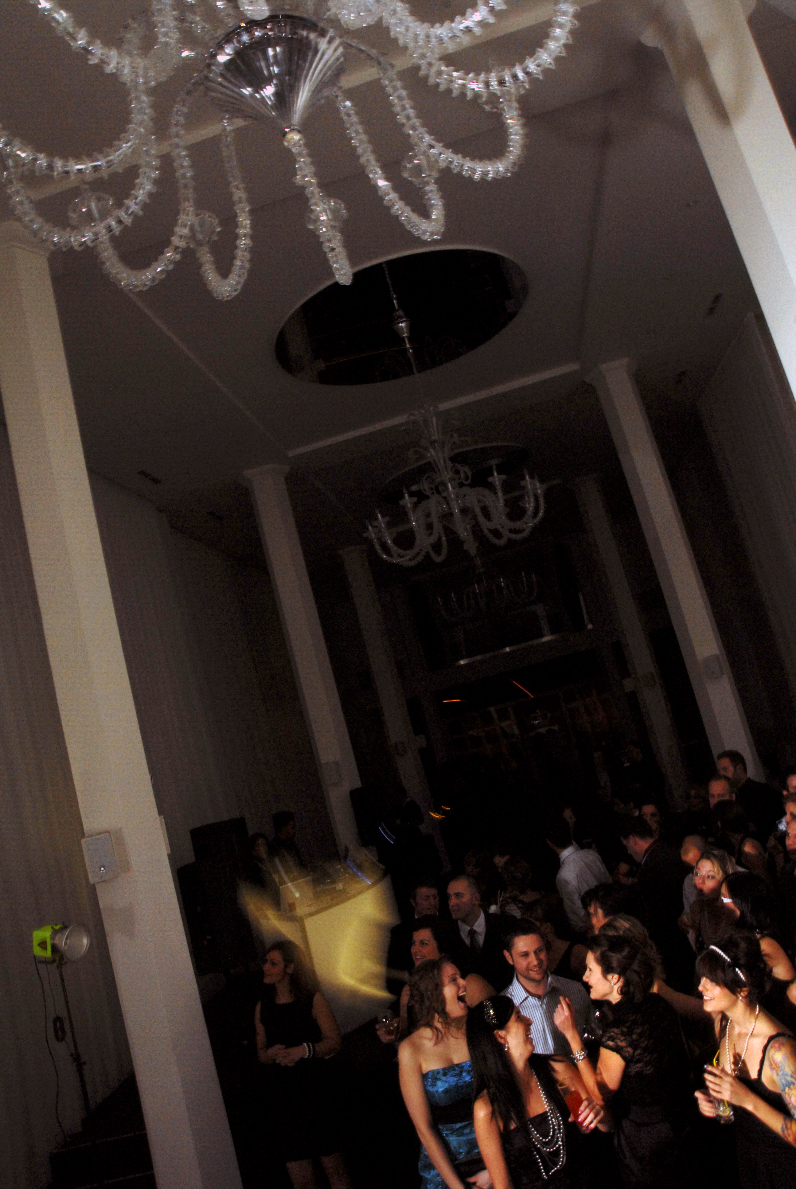 Party de Noël Newad NIGHTLIFE: vintage chic, iPod battle et costumes louches