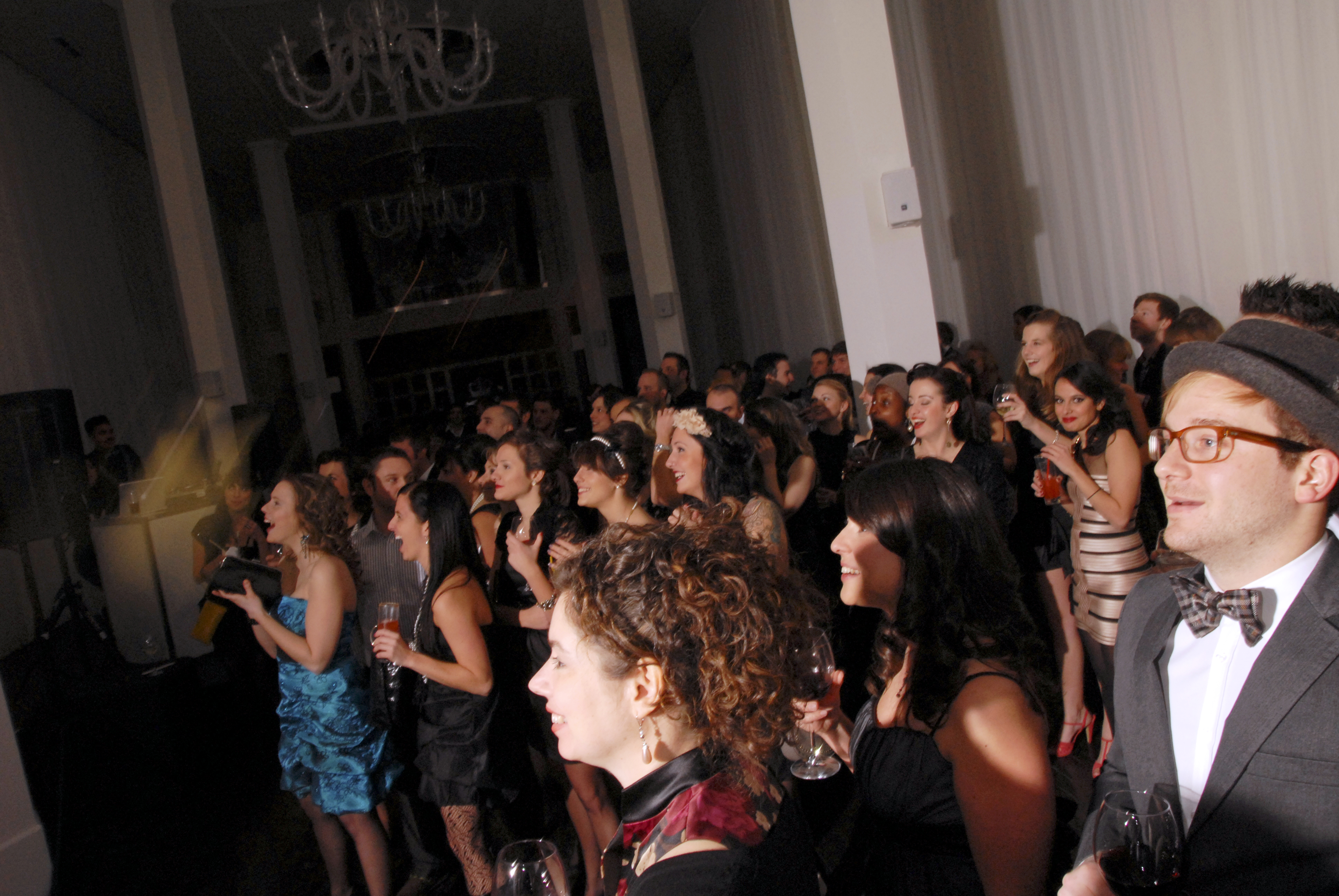 Party de Noël Newad NIGHTLIFE: vintage chic, iPod battle et costumes louches