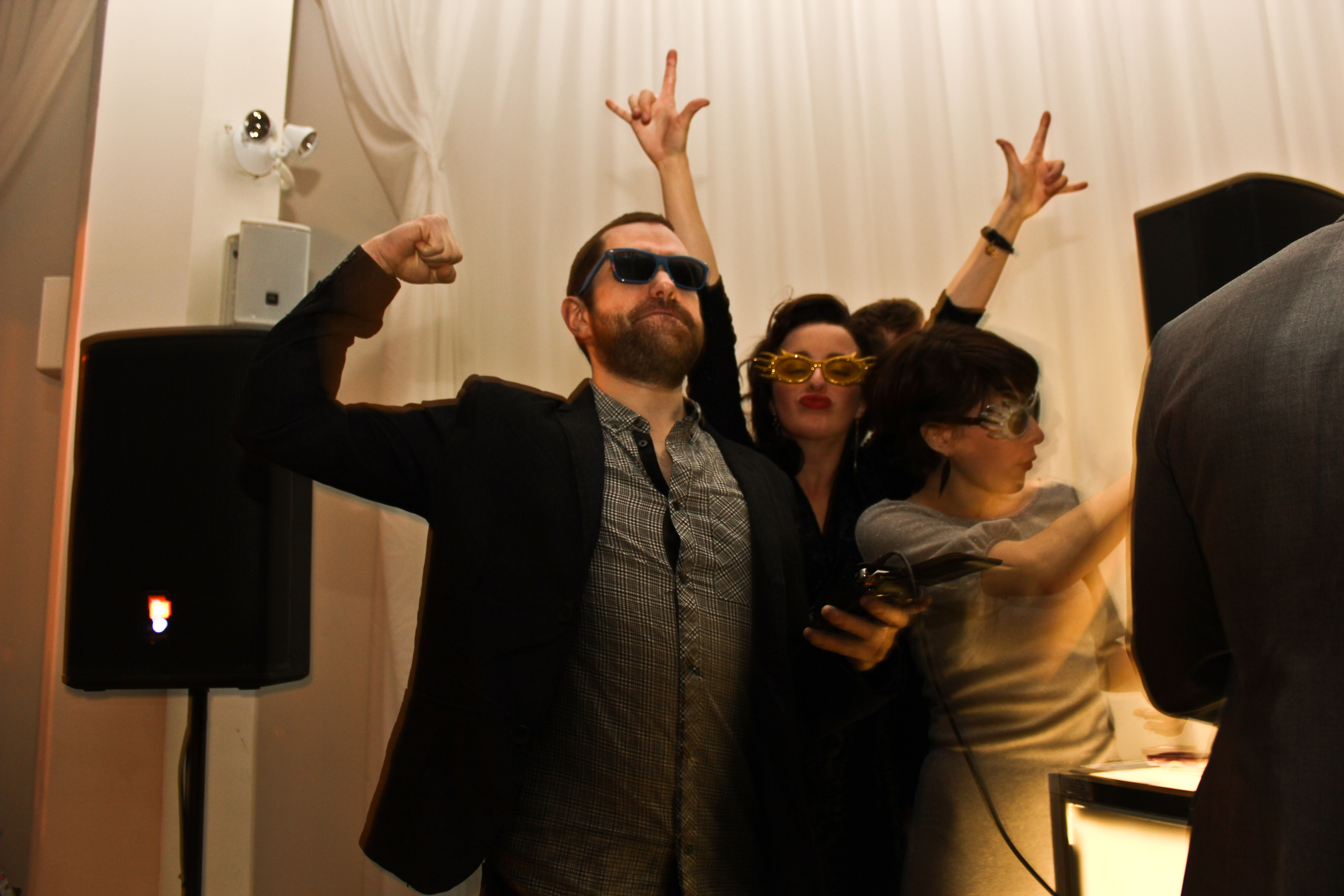 Party de Noël Newad NIGHTLIFE: vintage chic, iPod battle et costumes louches