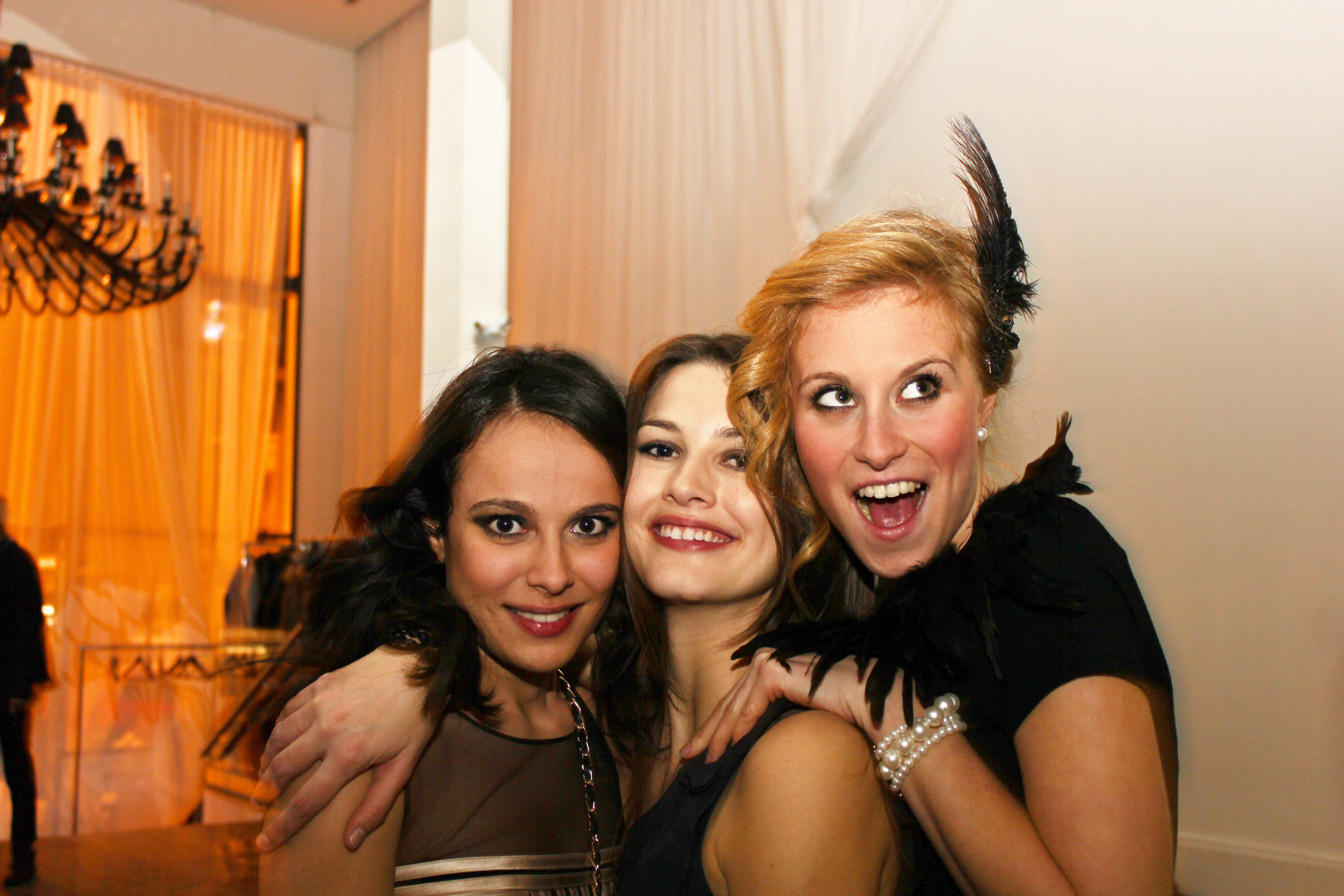 Party de Noël Newad NIGHTLIFE: vintage chic, iPod battle et costumes louches