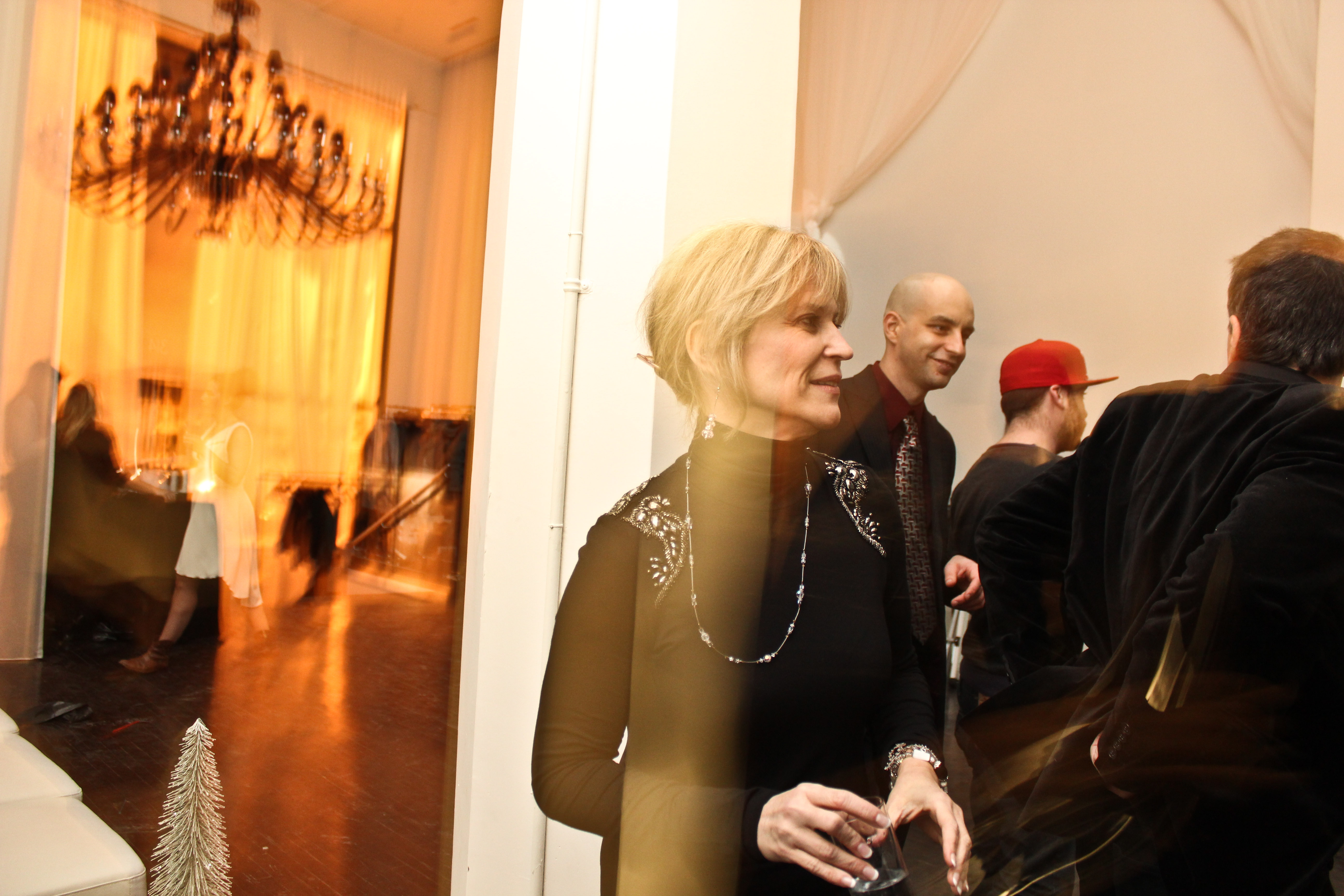 Party de Noël Newad NIGHTLIFE: vintage chic, iPod battle et costumes louches