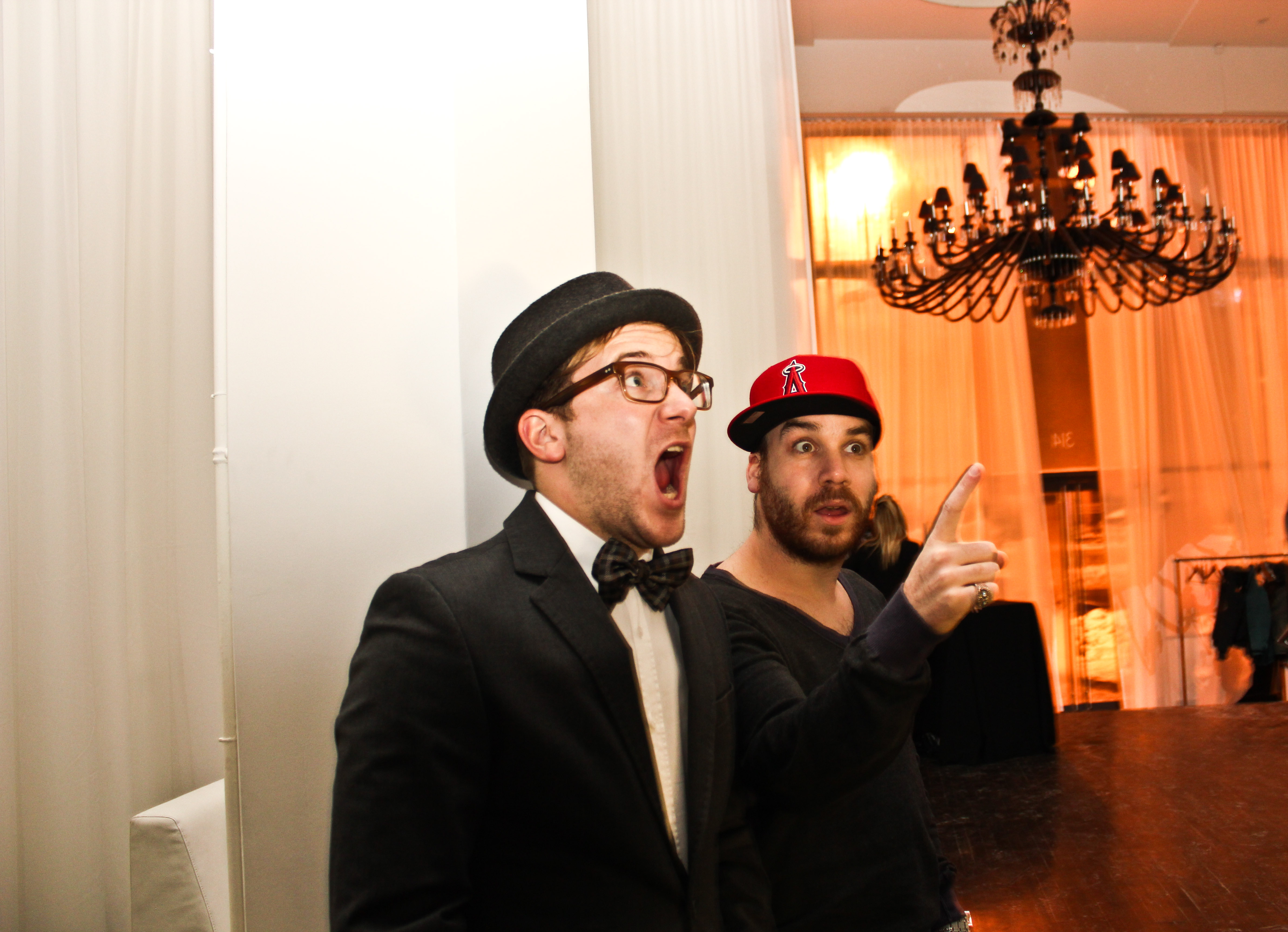 Party de Noël Newad NIGHTLIFE: vintage chic, iPod battle et costumes louches