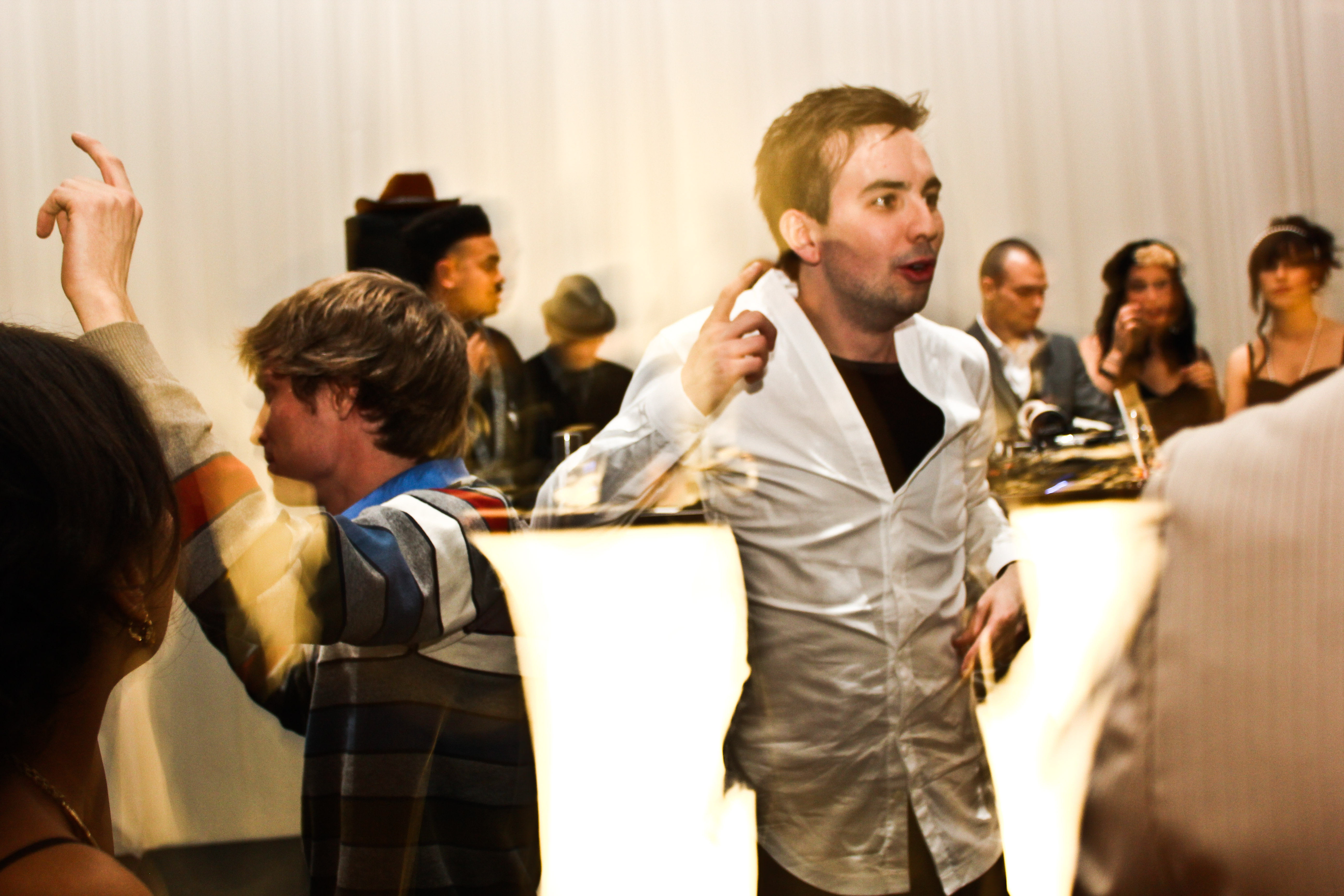 Party de Noël Newad NIGHTLIFE: vintage chic, iPod battle et costumes louches