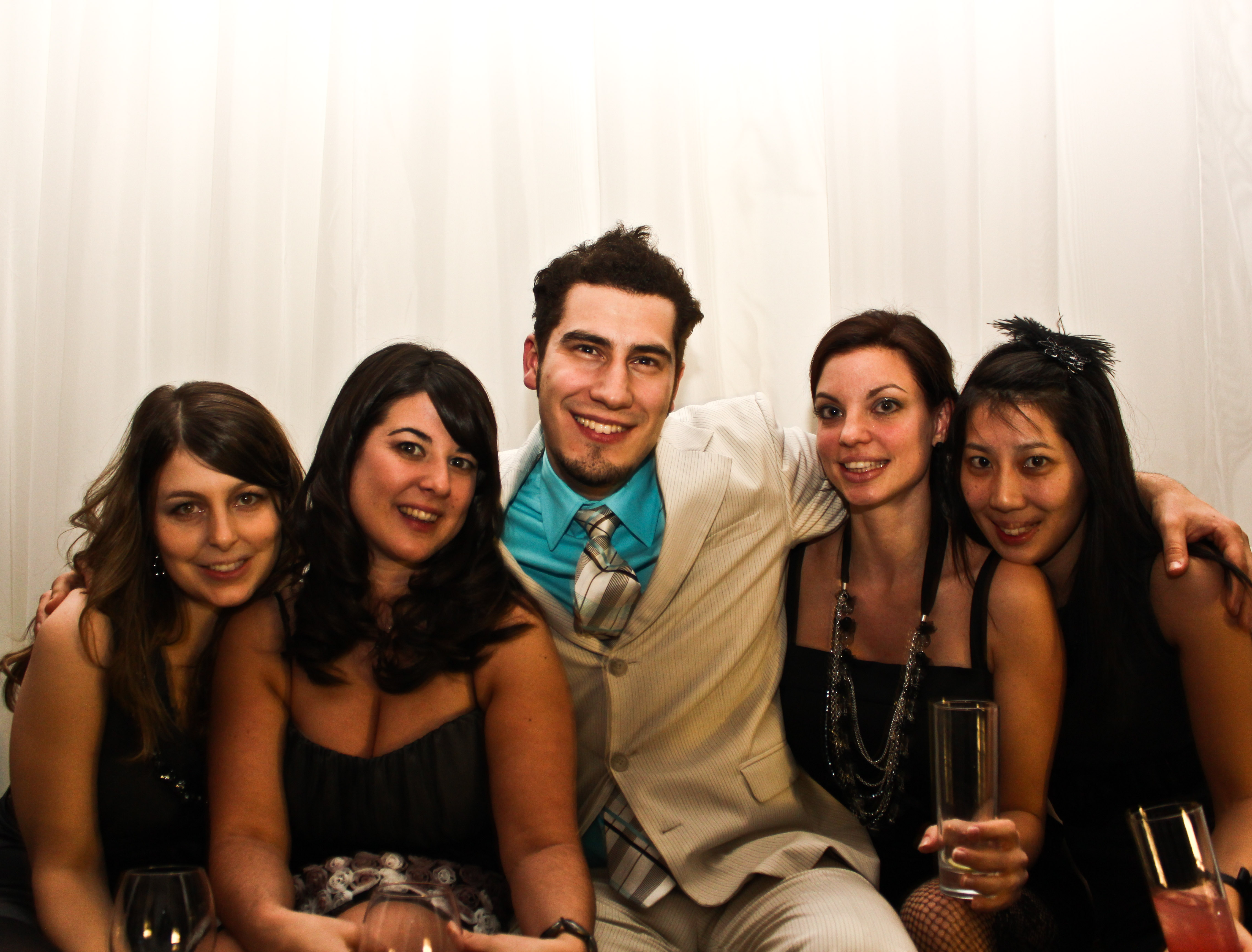 Party de Noël Newad NIGHTLIFE: vintage chic, iPod battle et costumes louches