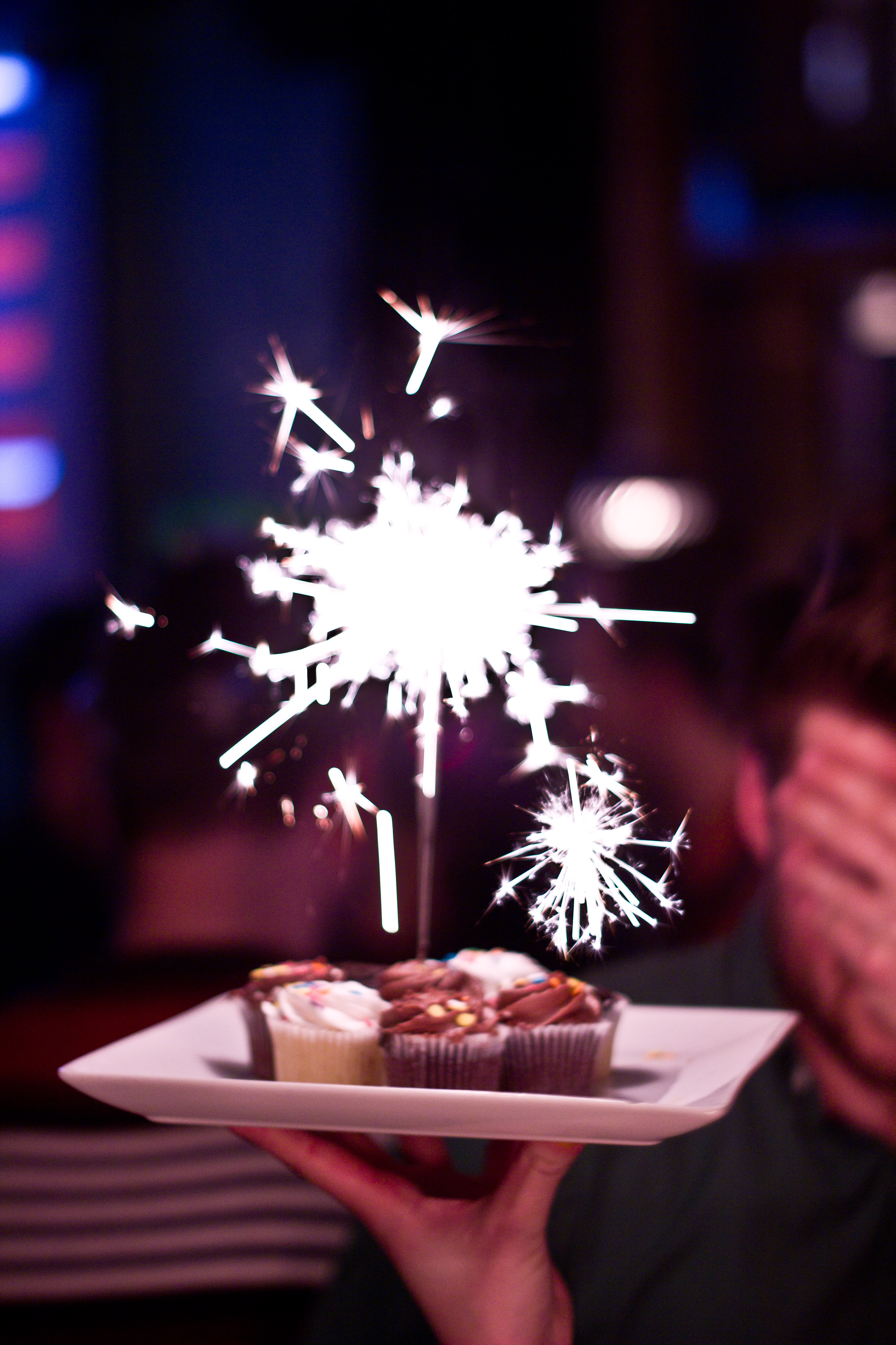 5 à 7 NIGHTLIFE.CA part 2 = bain de foule + cupcakes + feux de bengale
