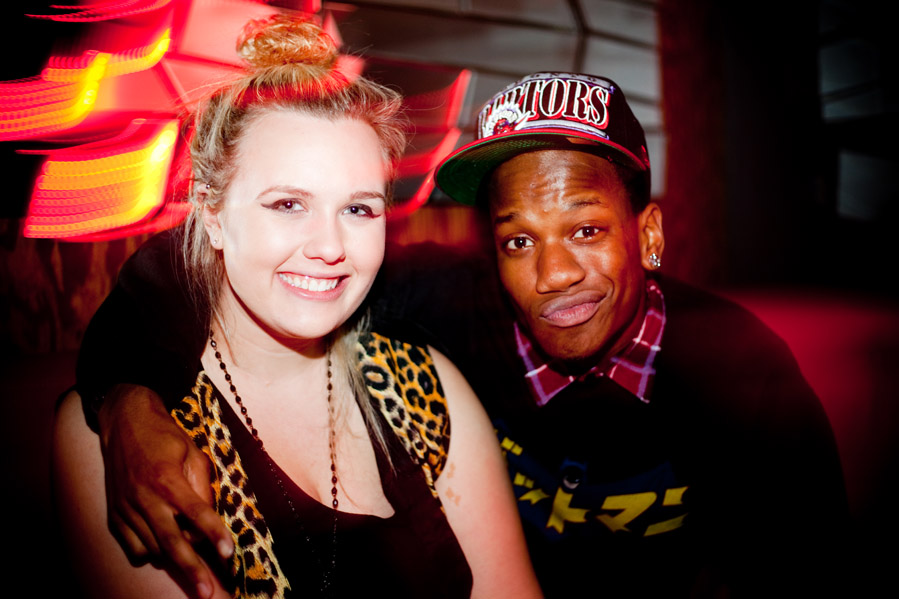 Indecent Xposure: lancement de site explosif au Bar Klinik