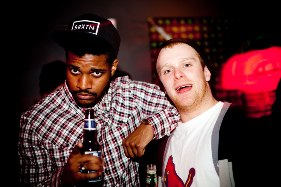 Indecent Xposure: lancement de site explosif au Bar Klinik