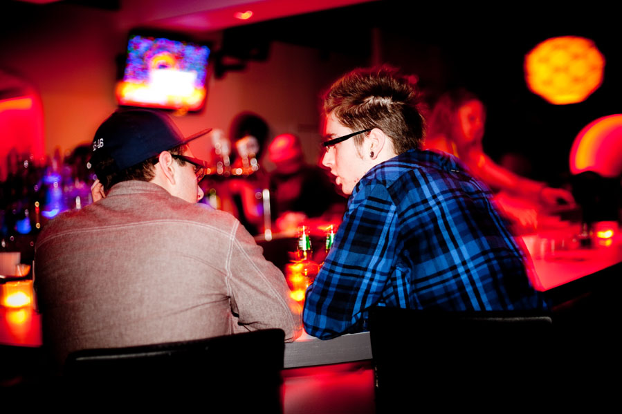 Indecent Xposure: lancement de site explosif au Bar Klinik