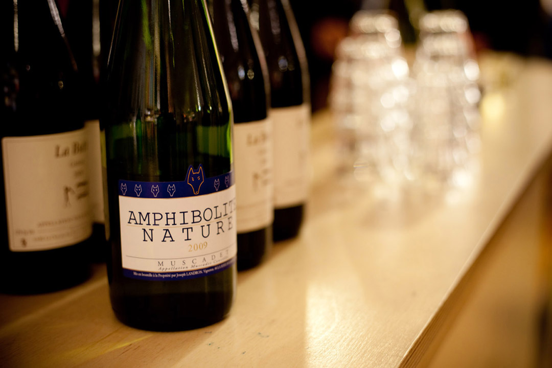 Lancement de la la bande dessinée érotique Carton à la librairie Le Port de Tête