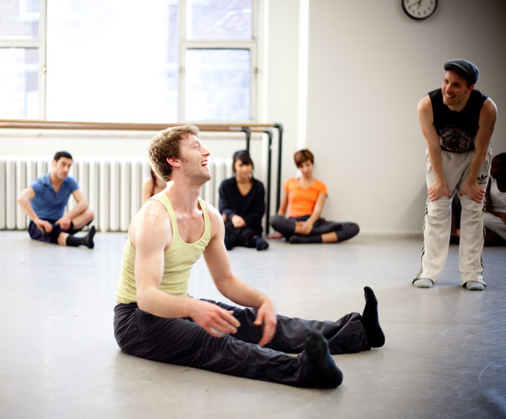 En coulisses: les Ballets Jazz de Montréal dansent à l'édifice Gaston-Miron