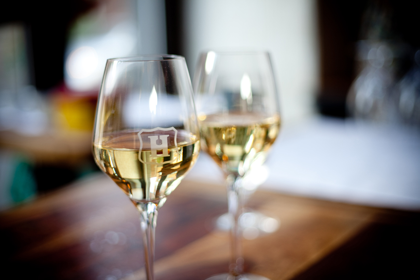 5 à 7 NIGHTLIFE.CA: soleil sur canapés au restaurant Hachoir