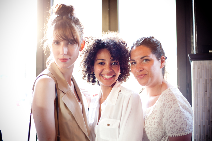 5 à 7 NIGHTLIFE.CA: soleil sur canapés au restaurant Hachoir