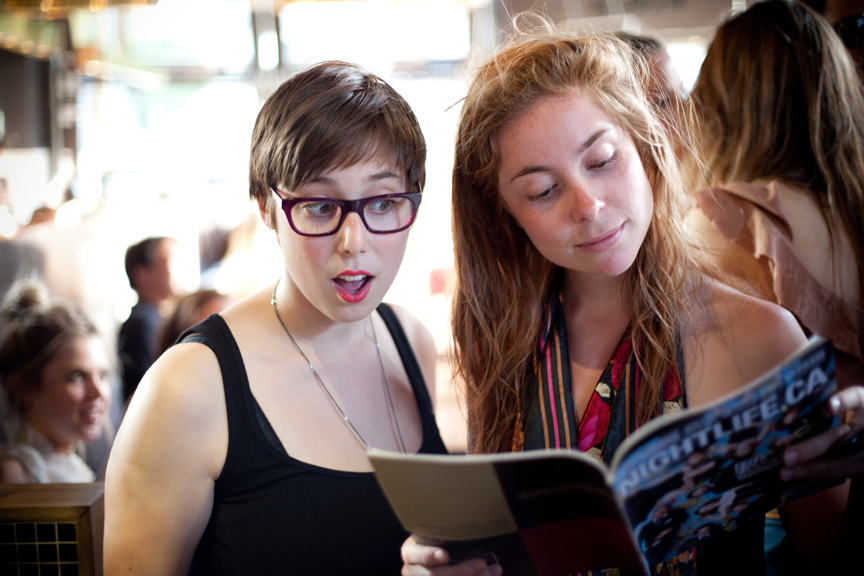 5 à 7 NIGHTLIFE.CA: soleil sur canapés au restaurant Hachoir