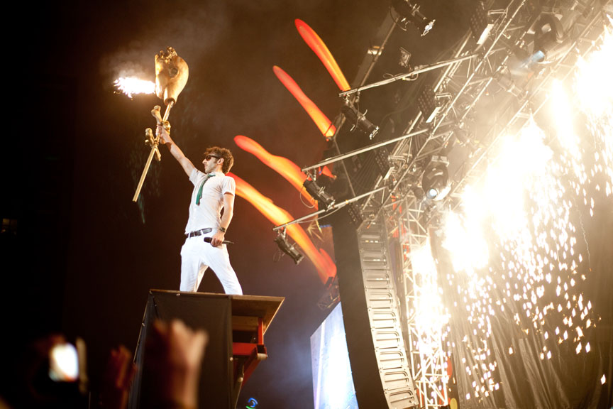 Misteur Valaire: vague humaine au Festival de Jazz