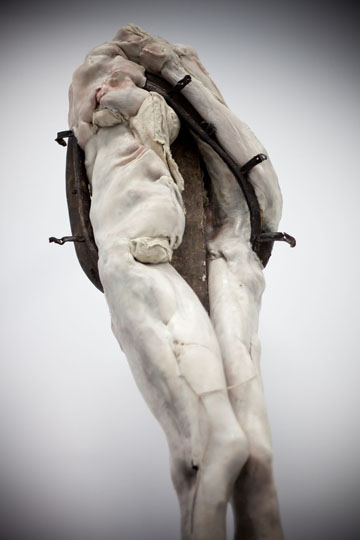 Vernissage de Berlinde De Bruyckere et John Currin: provocation corporelle au DHC/ART