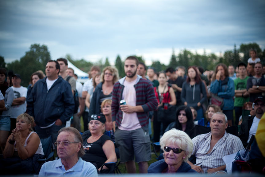 Festiblues: Bernard Adamus contre vents et marées au Parc Ahuntsic