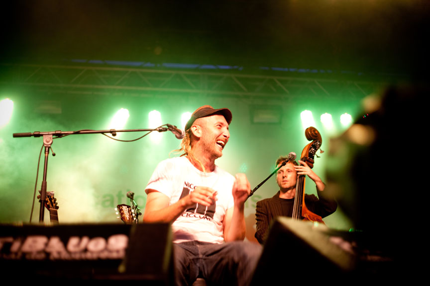 Festiblues: Bernard Adamus contre vents et marées au Parc Ahuntsic