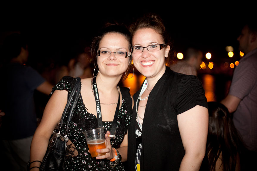 MEG BOAT: pied marin, électro et perroquet fluo