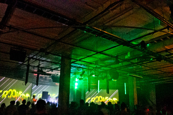 Labor Day à la SAT: Crookers fête le travail