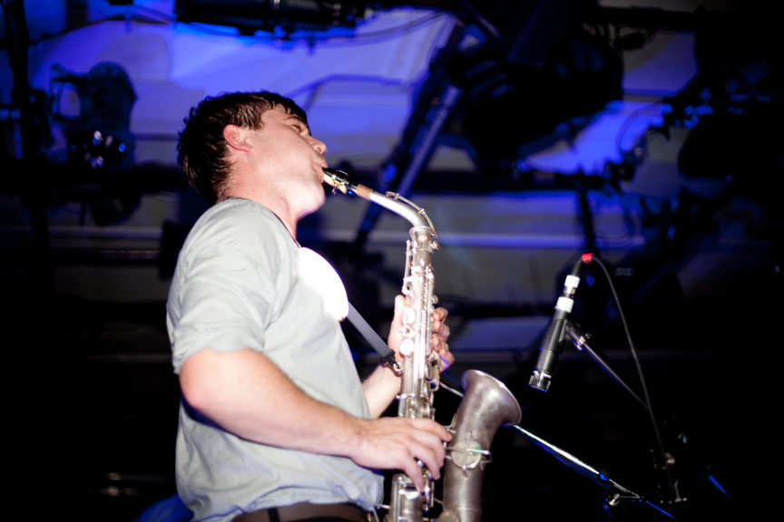 Metronomy enveloppe la SAT de ses rythmes groovy