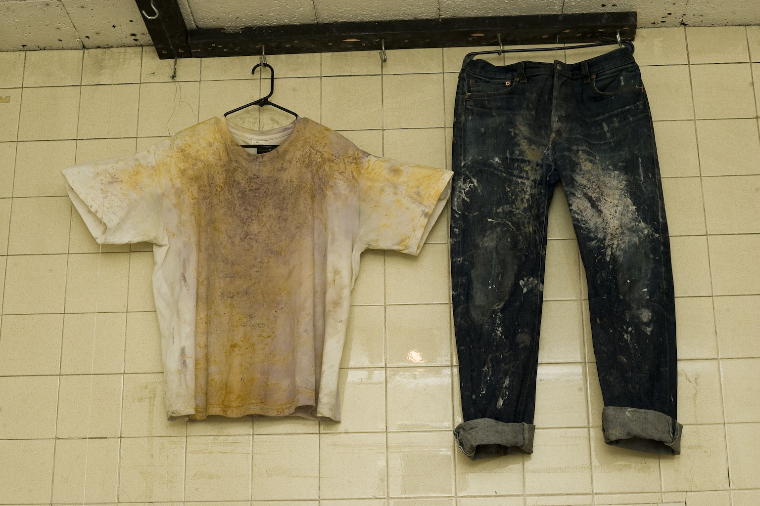 VIVA! Art Action: une levée de fonds ensanglantée et macabre