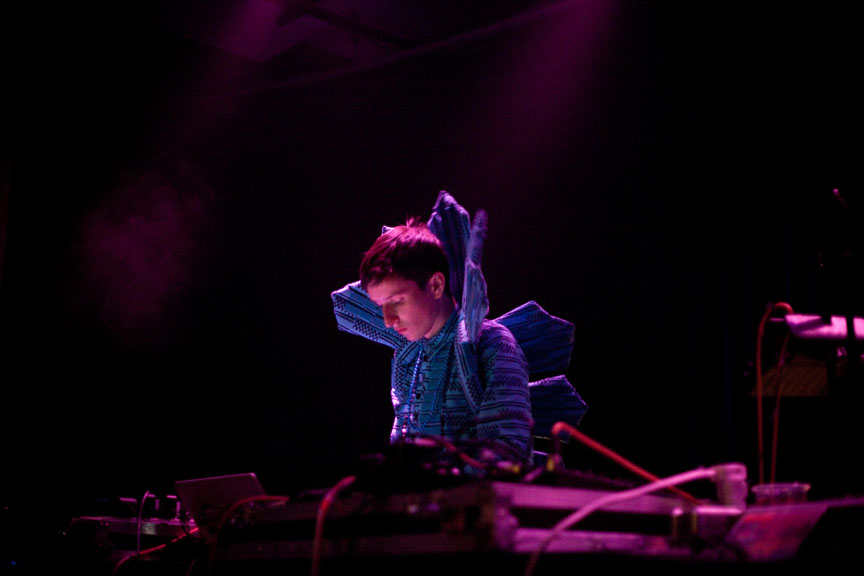 T-E-E-D: le DJ caméléon fait danser la SAT