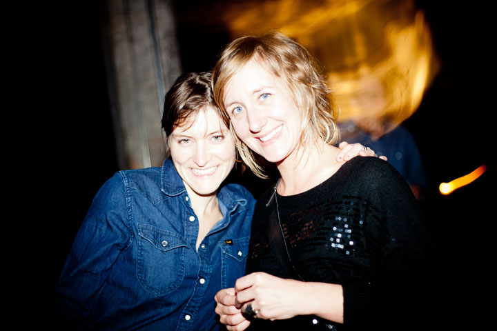 Festival de bras en l'air pour les brésiliens Dirtyloud à la SAT