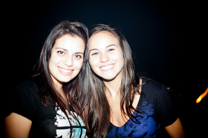 Festival de bras en l'air pour les brésiliens Dirtyloud à la SAT