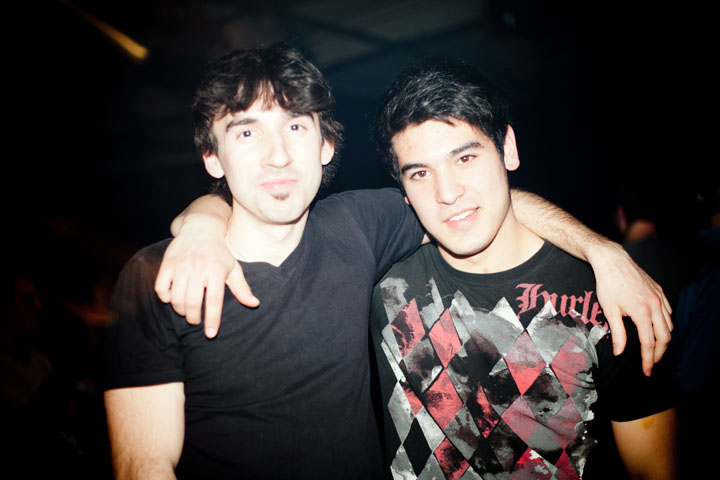 Festival de bras en l'air pour les brésiliens Dirtyloud à la SAT