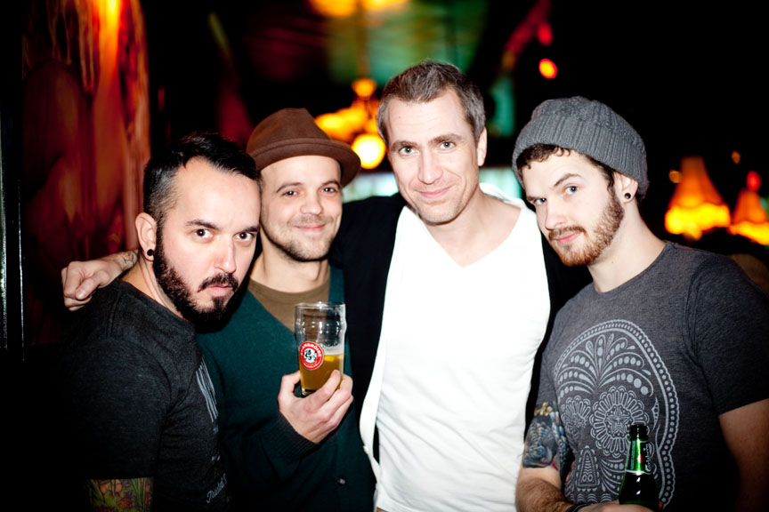 Lancement des Appendices: de drôles de gars et d'autres qui se frenchent