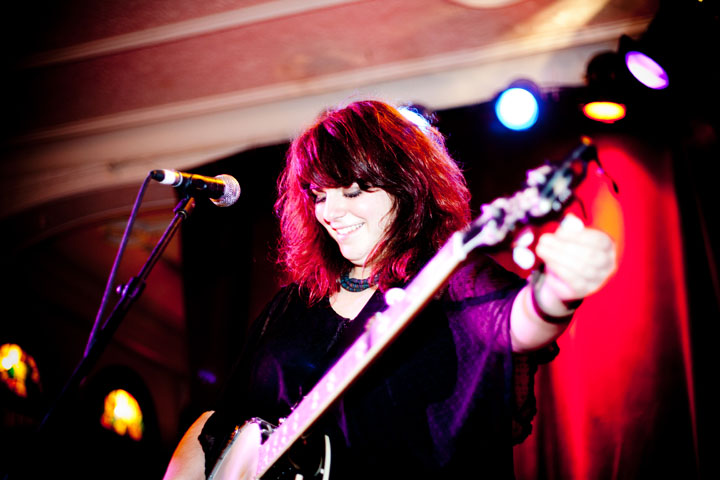 Lisa LeBlanc déplogue!: un peu de folk-trash dans ton dimanche