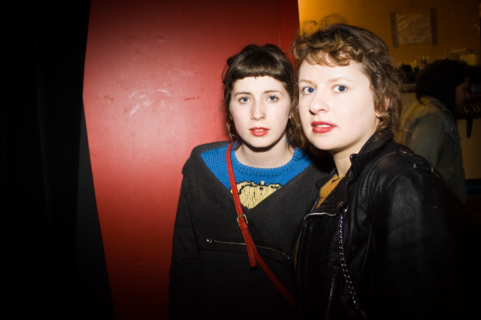 Pat Jordache à Under the Snow: spectacle coloré et buzzé