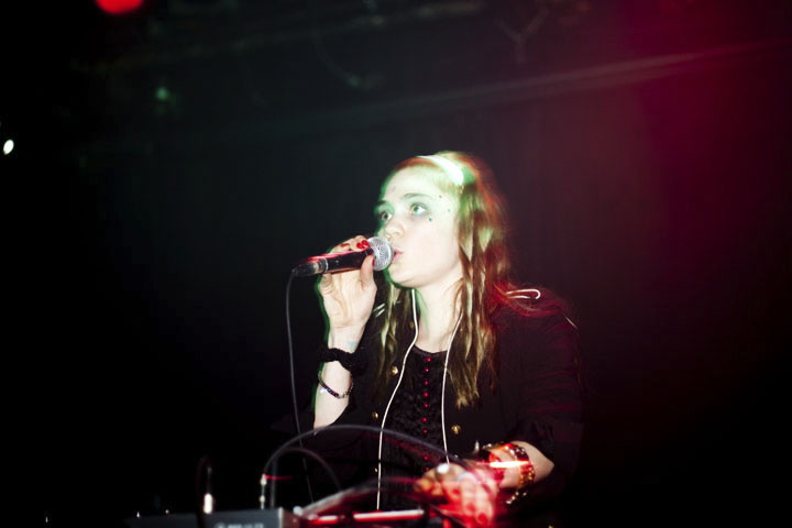 La plus hypée des recrues montréalaises, Grimes, revient briller en ville