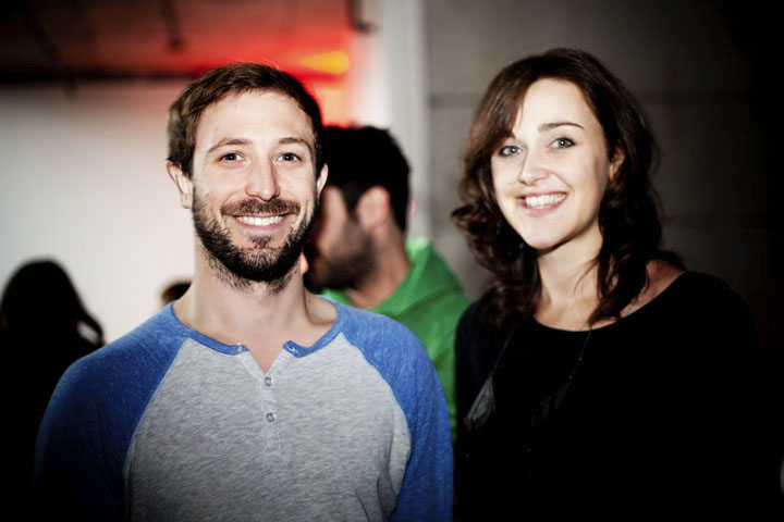 Qualité Motel montre un avant-goût de son spectacle ben flyé