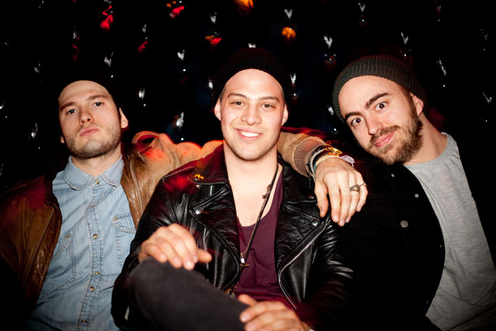 Soirée burlesque: des femmes bien en chair et des jambes en l'air