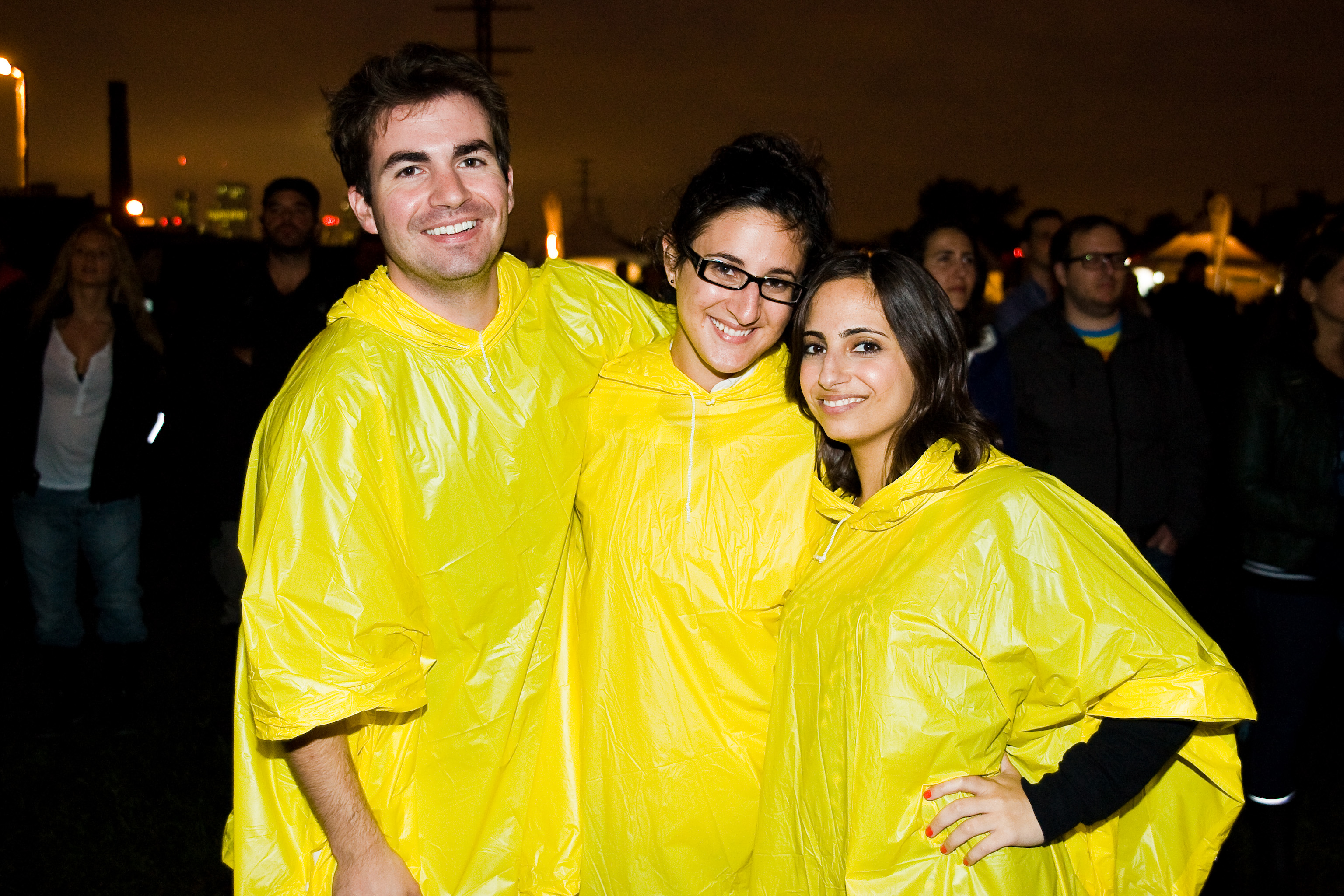 Autant de parapluies que d'énergie au spectacle de Foster the People au Canal Lachine