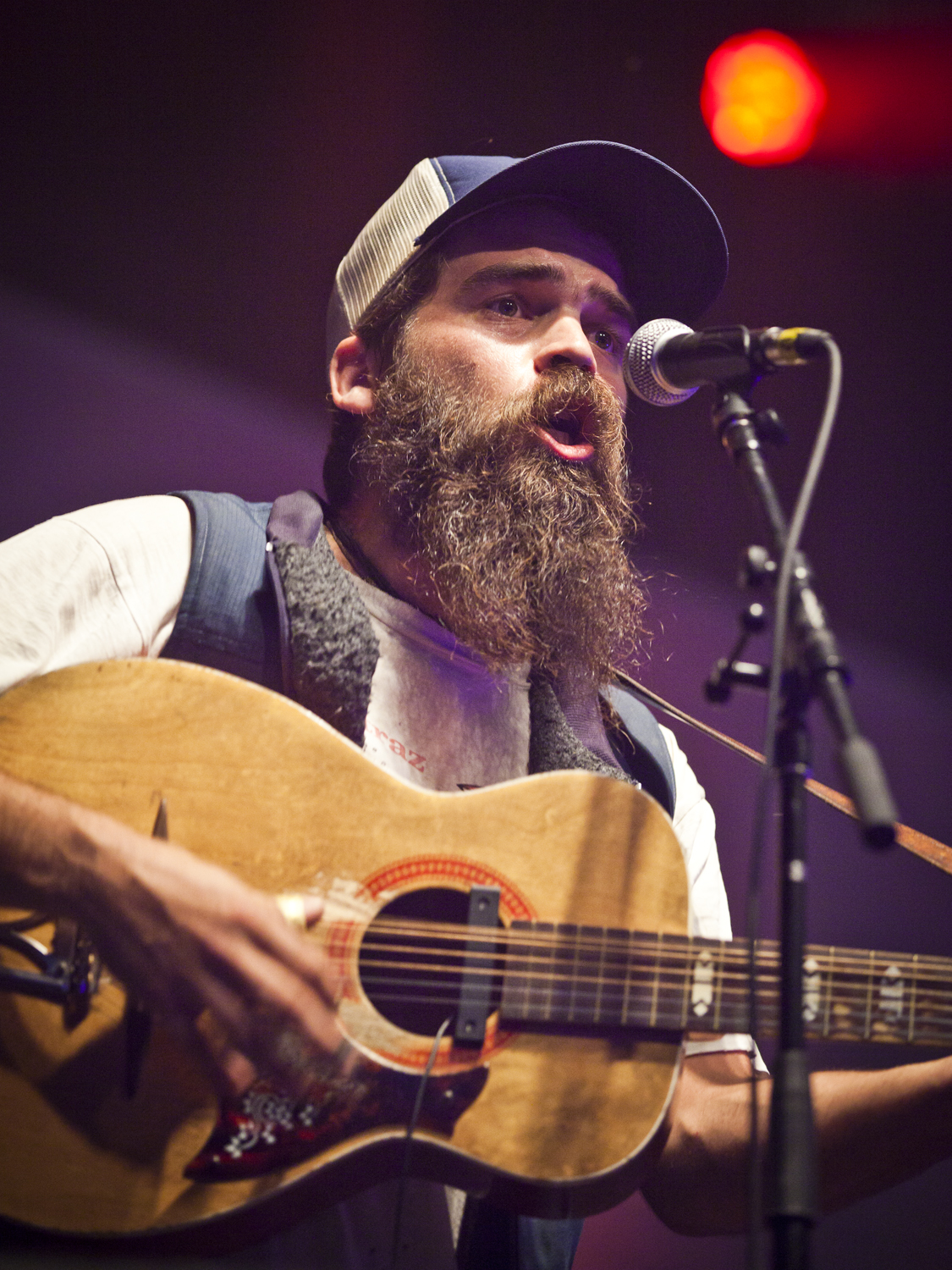 Canailles a défié les lois et a célébré un bal masqué dimanche soir aux Francos