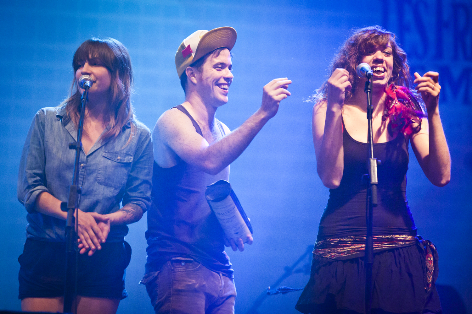 Canailles a défié les lois et a célébré un bal masqué dimanche soir aux Francos