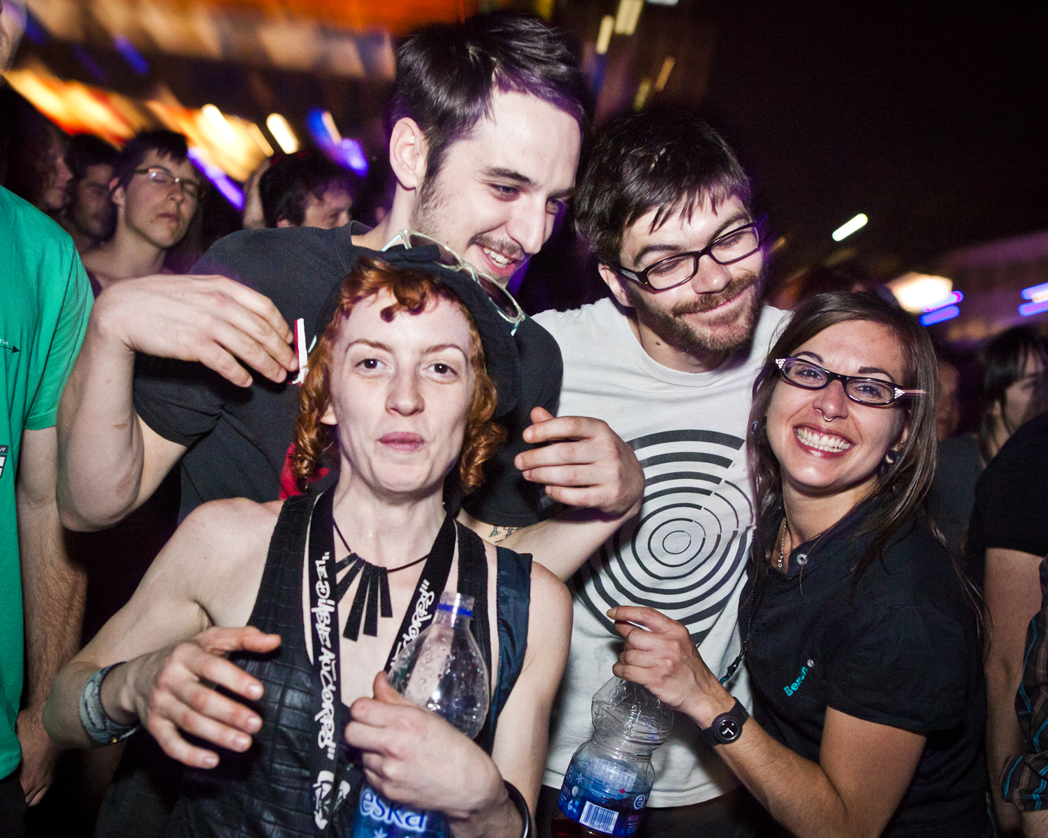 Canailles a défié les lois et a célébré un bal masqué dimanche soir aux Francos