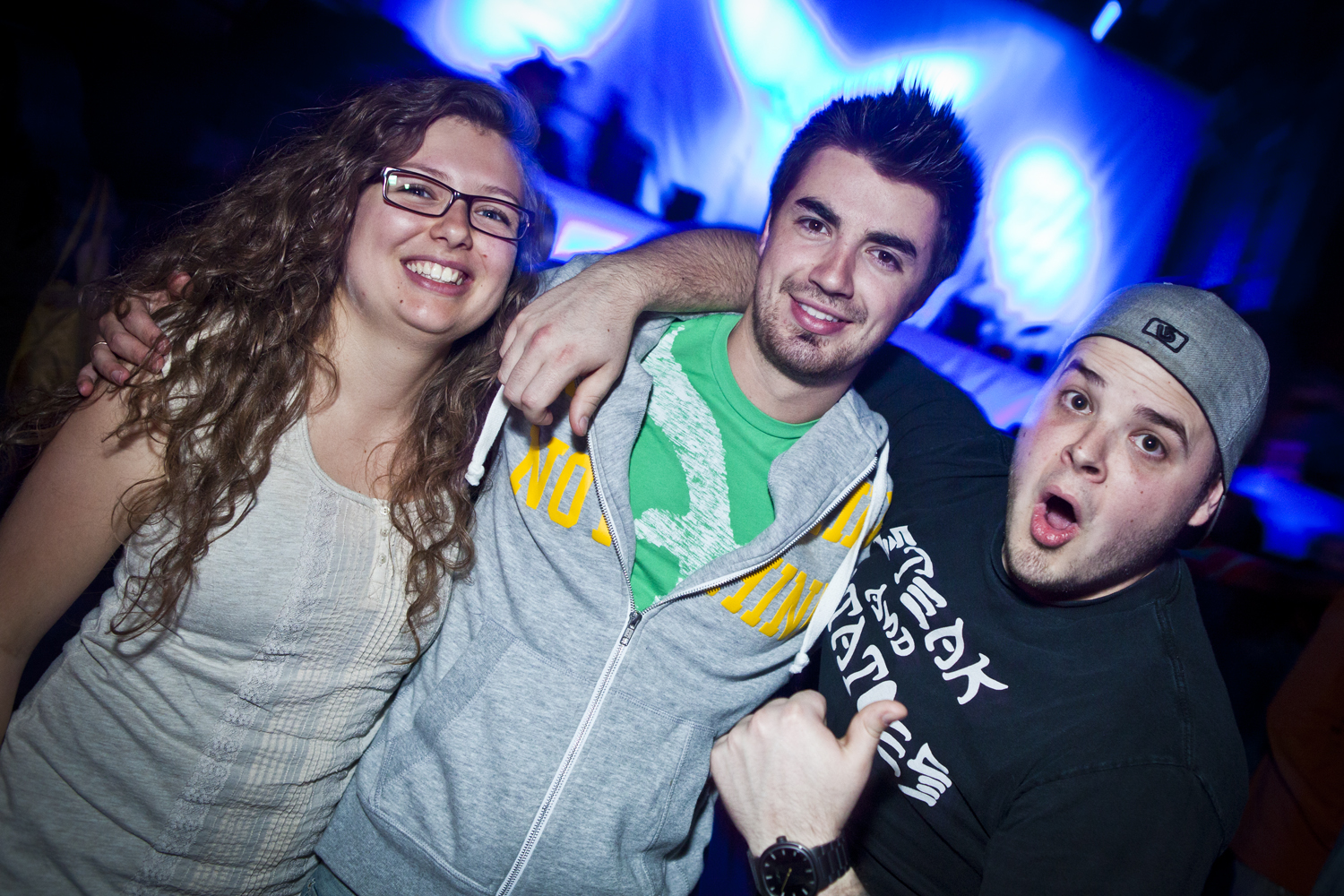 Canailles a défié les lois et a célébré un bal masqué dimanche soir aux Francos