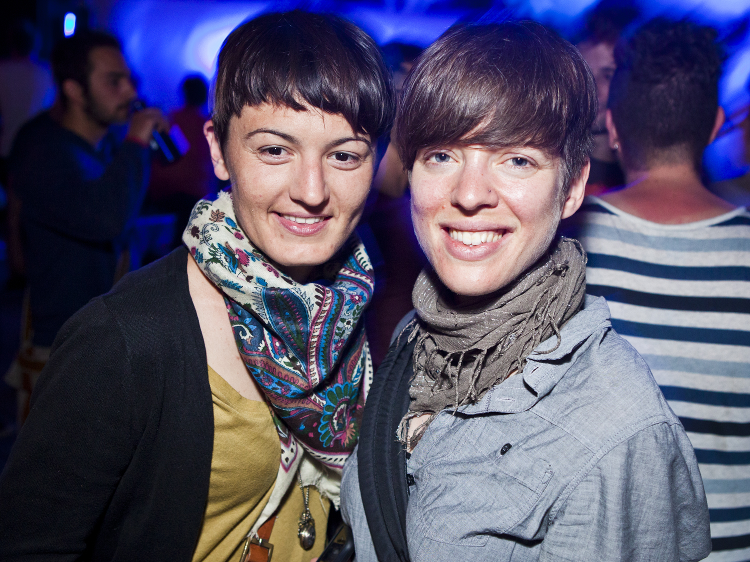 Canailles a défié les lois et a célébré un bal masqué dimanche soir aux Francos