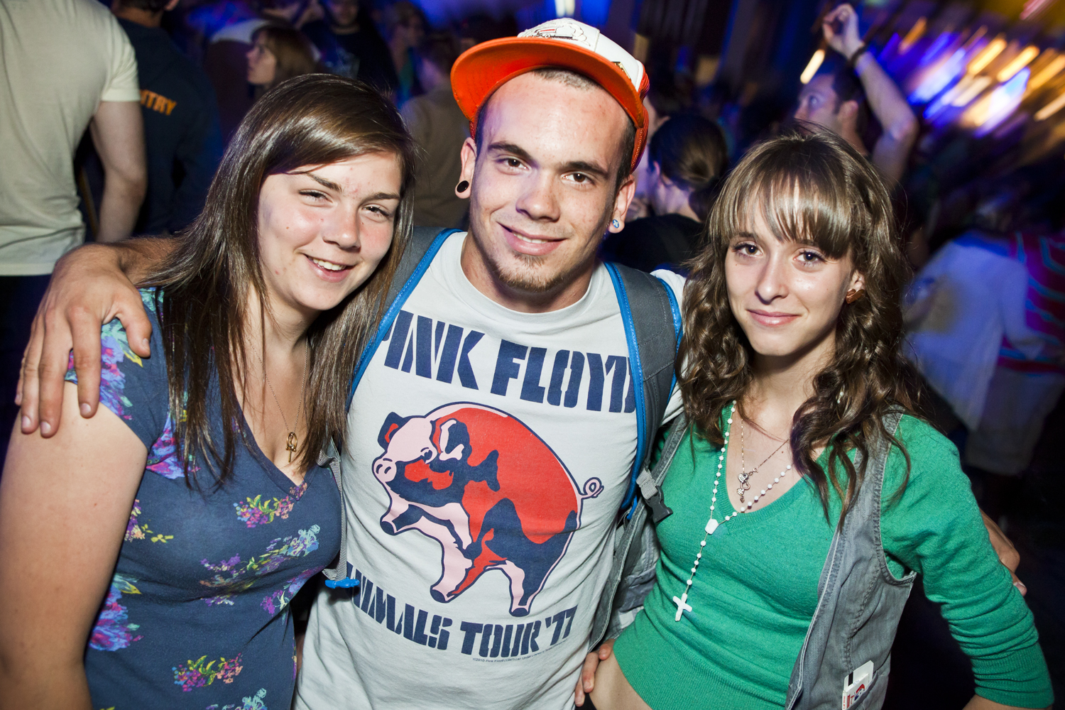 Canailles a défié les lois et a célébré un bal masqué dimanche soir aux Francos